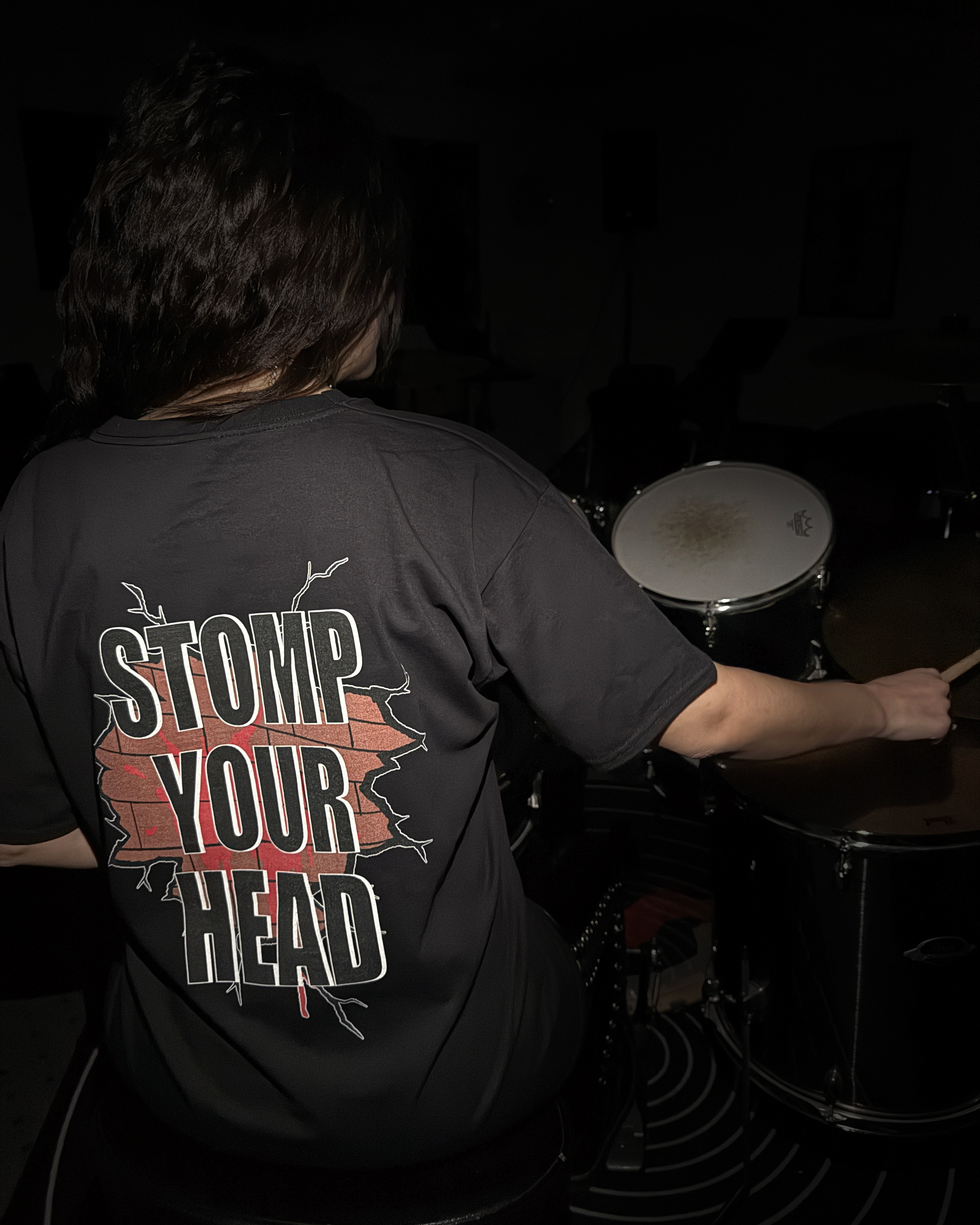 Snakepiss shirt worn by model